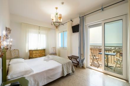 Mare Family Deluxe - photo 01 A